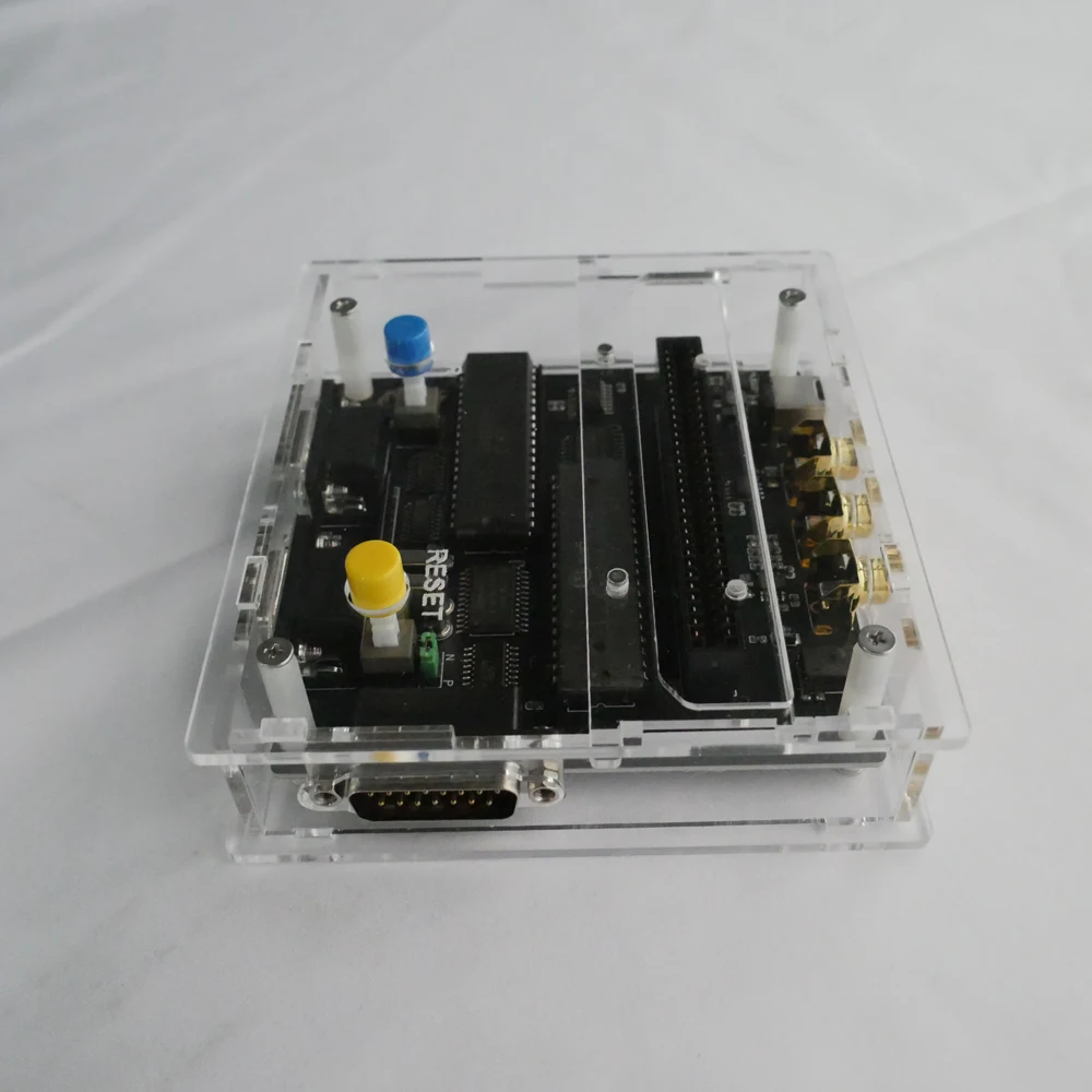 Mini AV-FC game console supports N-system and P-system chips and supports 15-pin expansion port