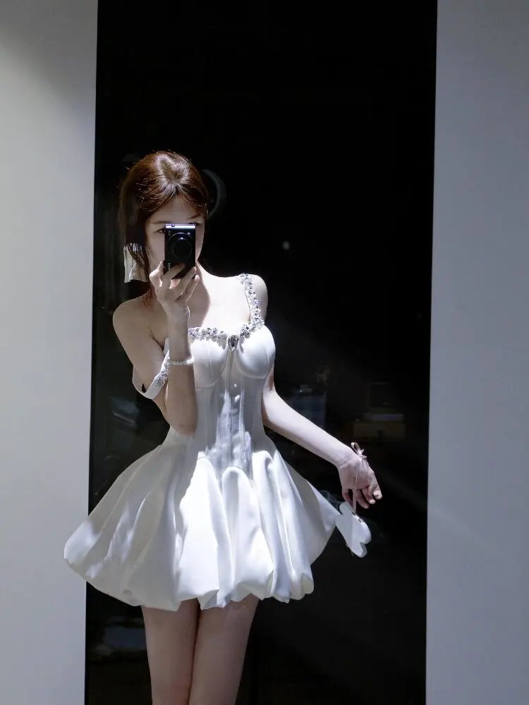 

Ele Diamond Embellied Square Ne Strapl Dr Women's Pure Desire Waist Cinched Fibone Flared Skirt Faionable S...