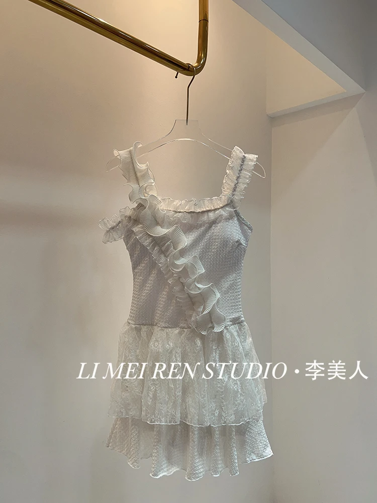 

New handmade positioning white three-dimensional lace patchwork skirt style one-piece swimsui