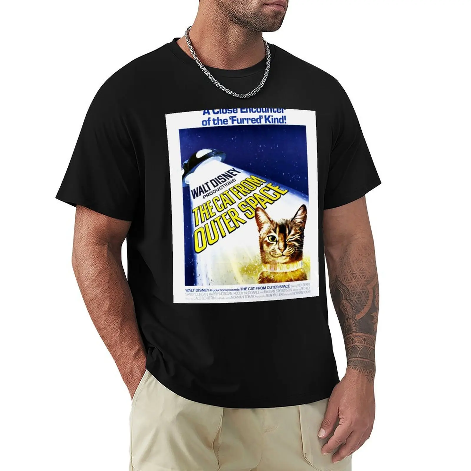 

the cat from outer space 1978 T-Shirt Personalized t-shirt Funny t-shirt designer shirts mens graphic t-shirts funny