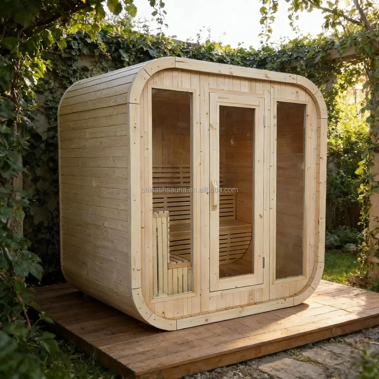 Courtyard Outdoor Wooden Sauna Traditional Steam Sauna Hut Solid Wood Durable 4 Person Cube Sauna