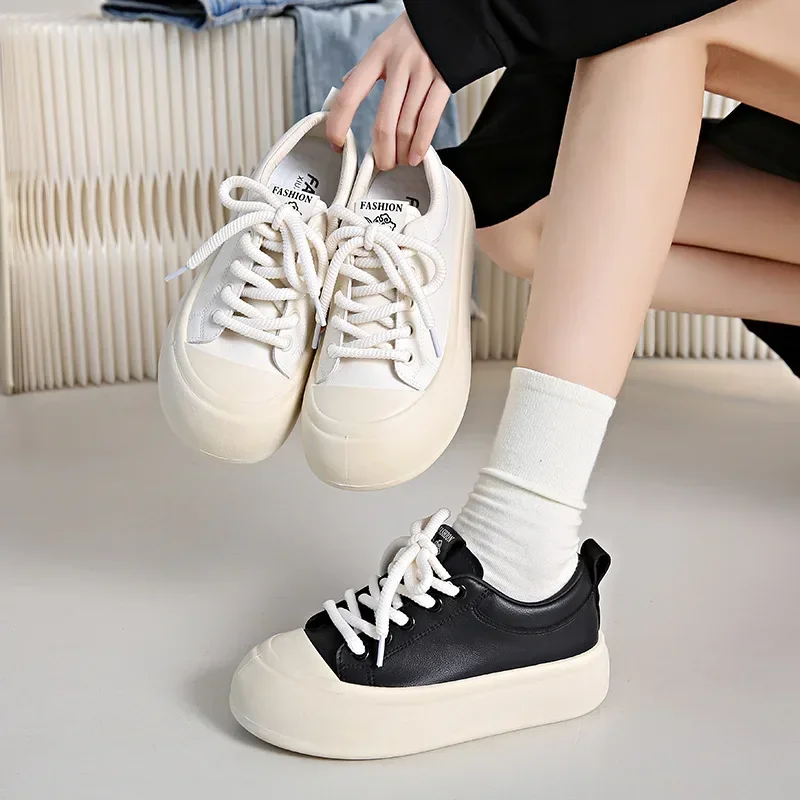 2023 Autumn New Breathable Small White Shoes Women's Low Top Casual Board Shoe Women Vulcanized Sneakers Shoe Women Lace Up Shoe