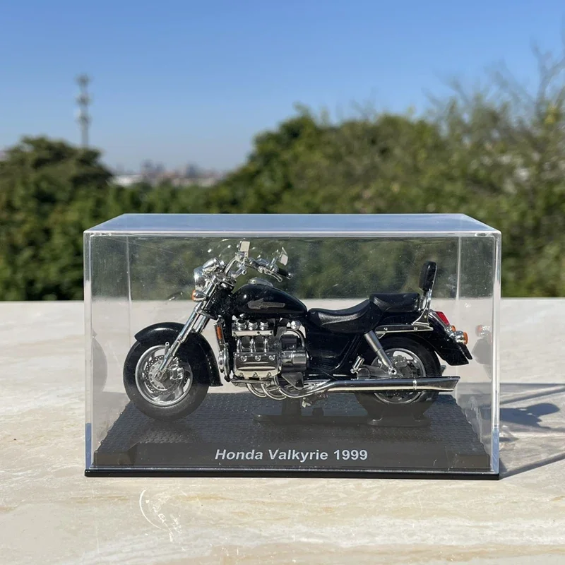 Valkyrie-Modèle de moto de tourisme en alliage pour enfants, jouet en métal moulé sous pression, collection de modèles de moto de voyage et de rue, cadeau pour enfants, 1:18, 1999