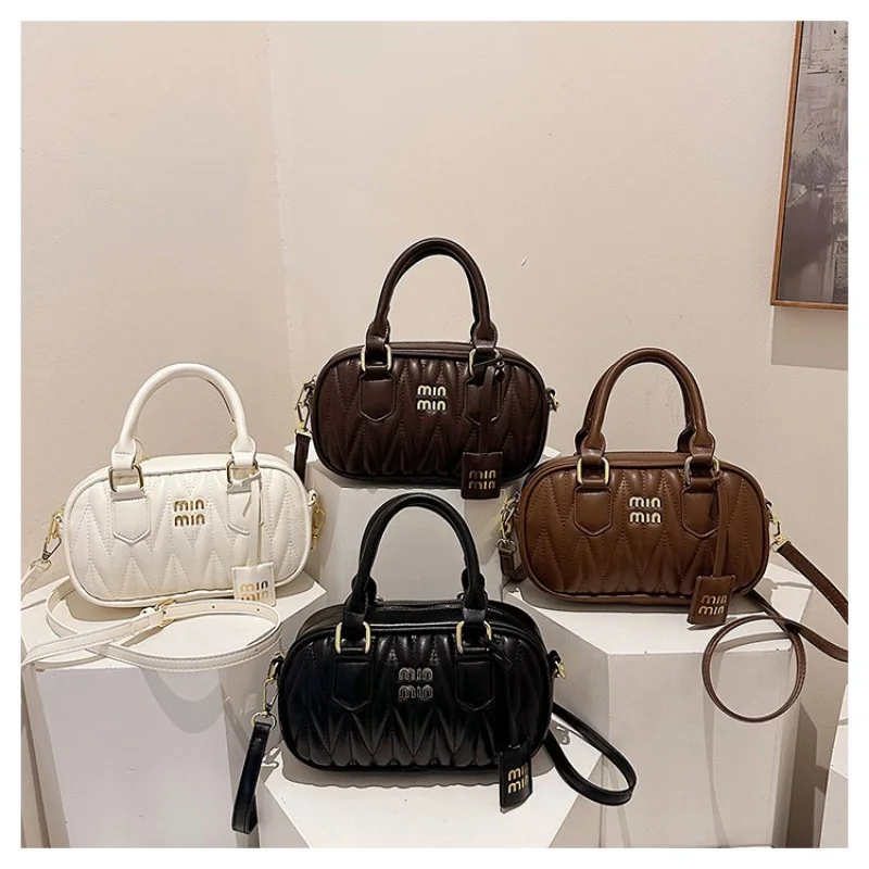 Klassische Boston-Tasche mit sicherem Reißverschluss, hochwertiges PU-Leder für einen polierten Look während des täglichen Pendels und Wochenendausflüge