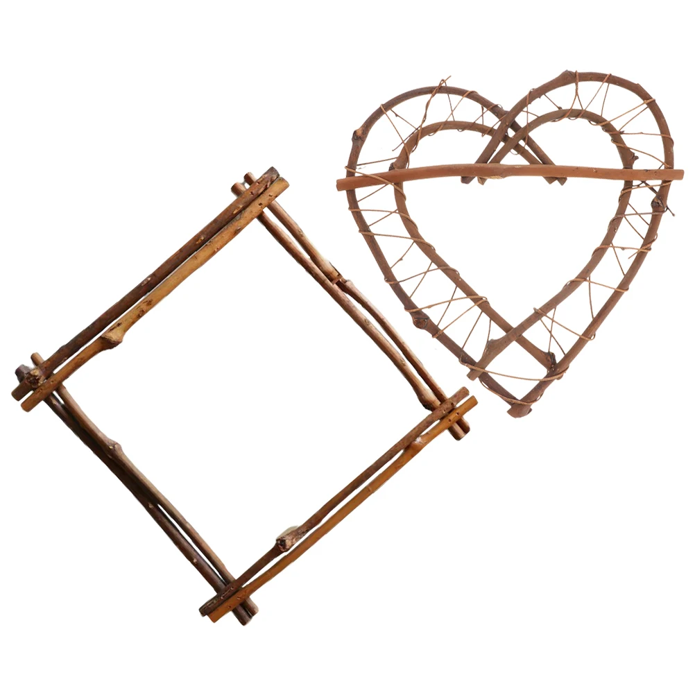 

2pcs Heart Shaped Rattan Plant Holders 30cm Durable Woven Stand for Air Plants Display Home Decoration Square Base
