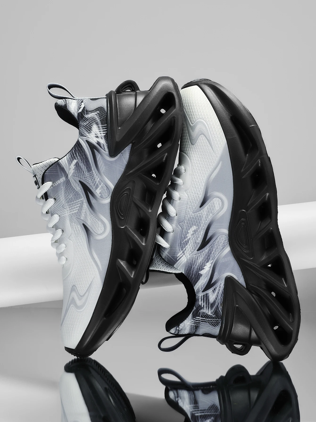 Breathable 1 Pair Women's All-Season Running Sneakers, Solid Color Fabric Upper Mesh Inner, Stabilizing Support, Comfortable EVA