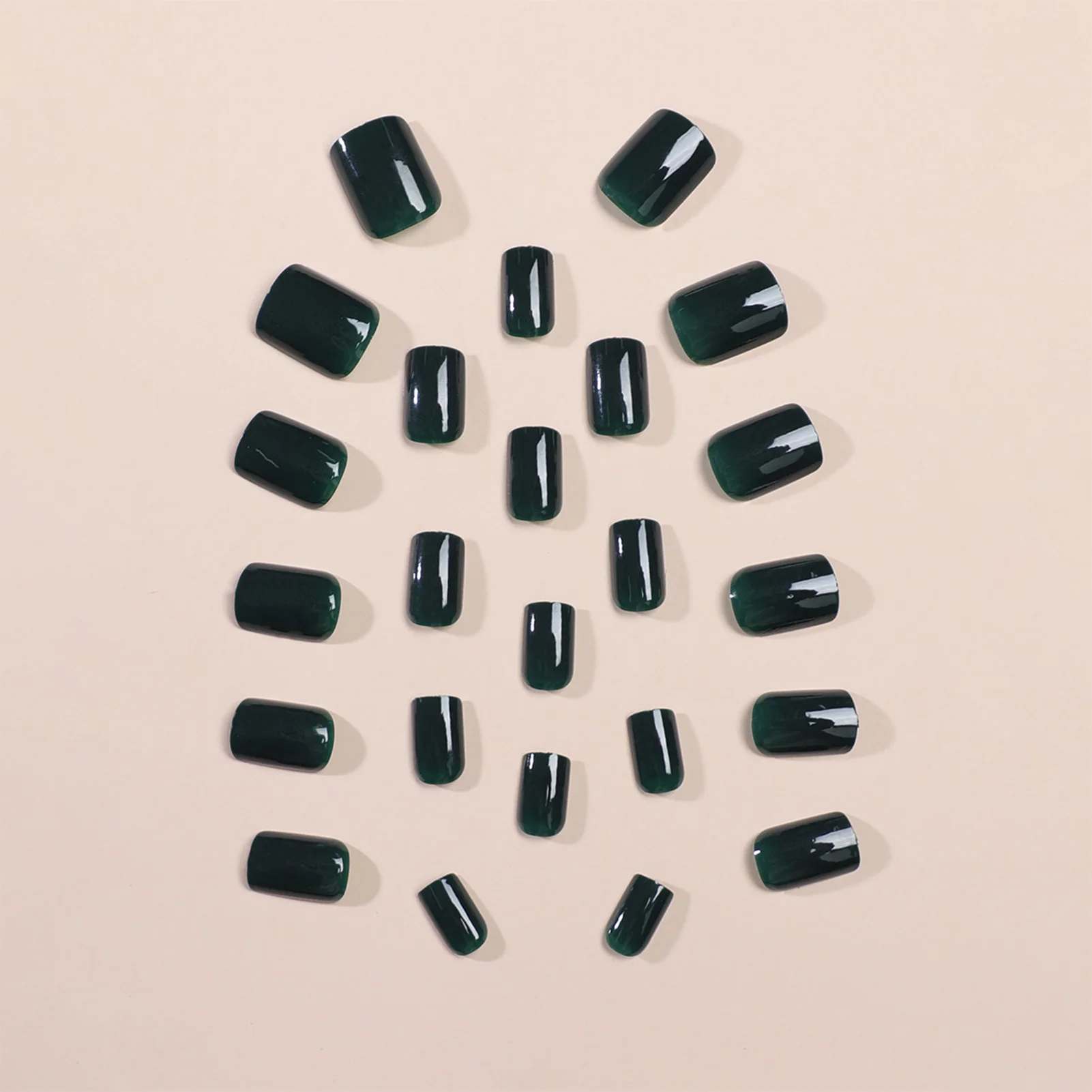 Glossy Green Short Fake Nails Sturdy Material Various Sizes Nail for Daily Office Routine Duties