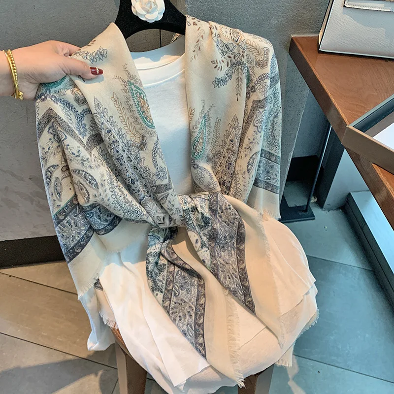 

Popular recommendation: Classic style, elegant and versatile printed scarf, neck warmer, neck protector, prote