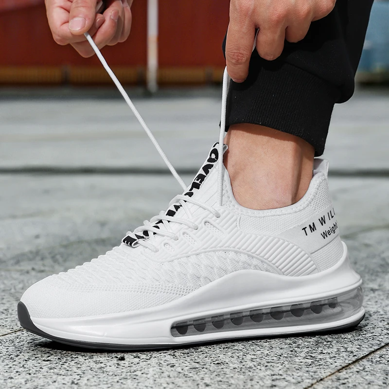 أحذية رياضية رجالية جديدة كاجوال للفصول الأربعة متعددة الاستخدامات للاستخدام في الهواء الطلق ونعل سميك وخفيف الوزن ومقاوم للاهتراء