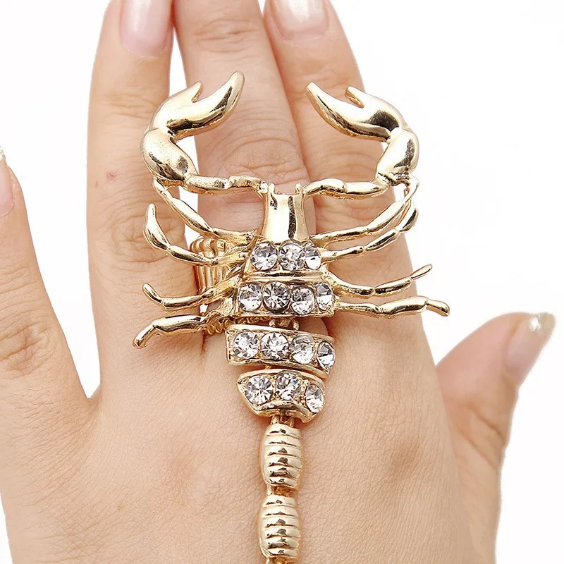 

Fashion Exaggerated Diamond Scorpion Bracelet Band Ring Bracelet Court Style Creative Foreign Trade Hot Selling Product Women