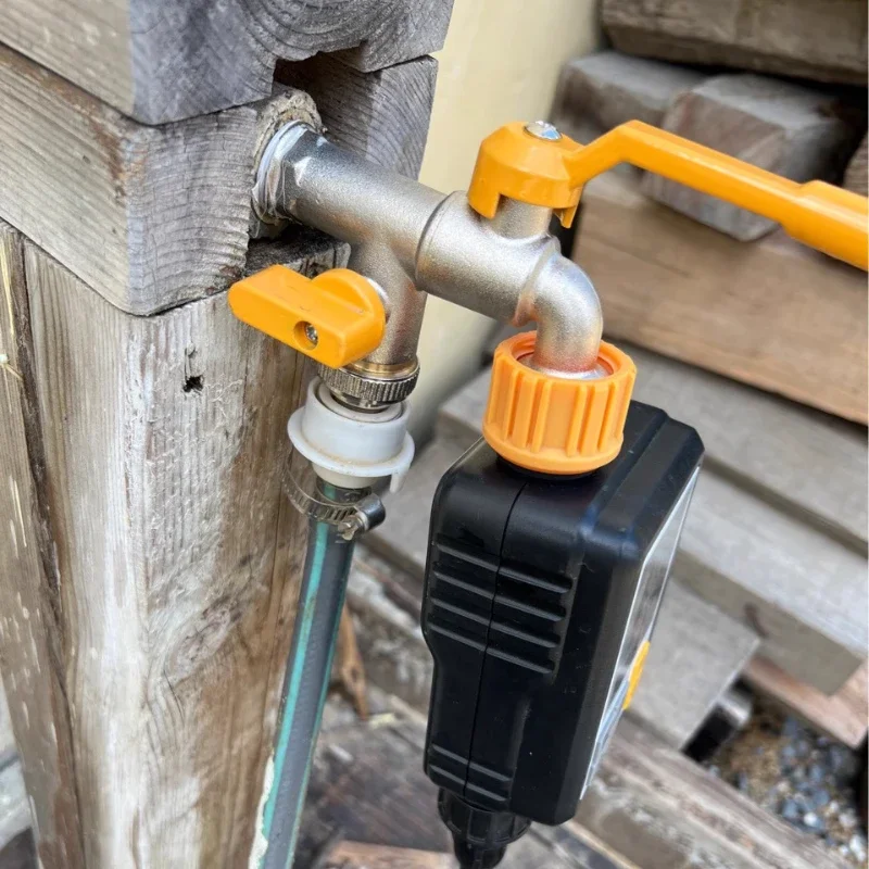 خزان مياه نحاسي مزدوج المخرج ومحول خرطوم حديقة 1/2 بوصة 3/4 بوصة 1 بوصة مدخل 2 قبل الميلاد (BSPT) للاستخدام الخارجي