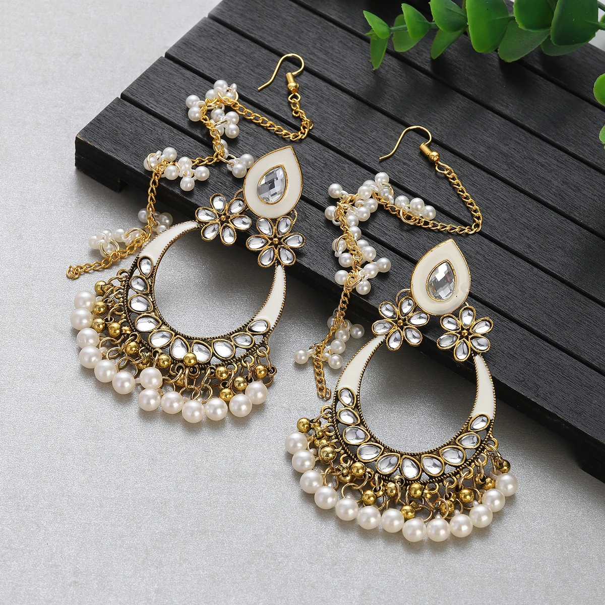 Women's Ethnic White Crystal Flower Earrings Water Drop Indian Jewelry Gypsy Earrings Fashion Pearl Tassel Pendientes Jhumka