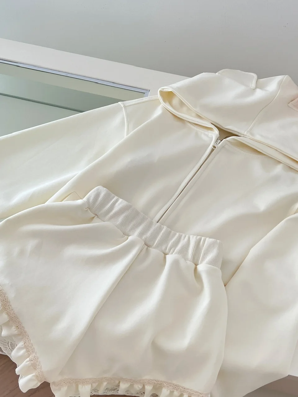 

Симпатичная толстовка с милыми ушками, женская толстовка Jaet, новинка 2025, молодежный розовый комплект из двух предметов, теплый повседневный модный студенческий orm