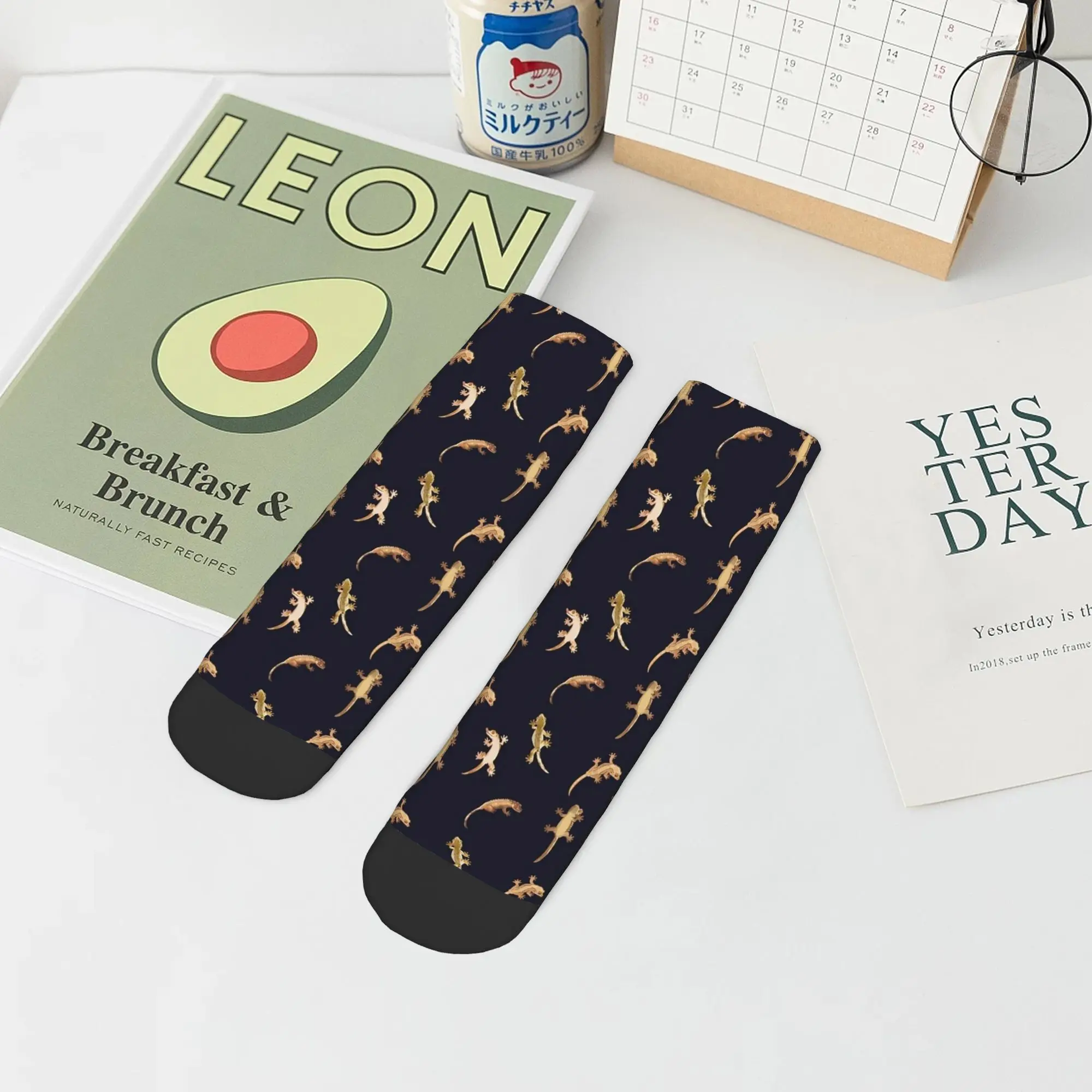 Calcetines geckos con escudo pequeño y bonito, medias absorbentes del sudor Harajuku, calcetines para todas las estaciones, accesorios para regalos de Navidad Unisex