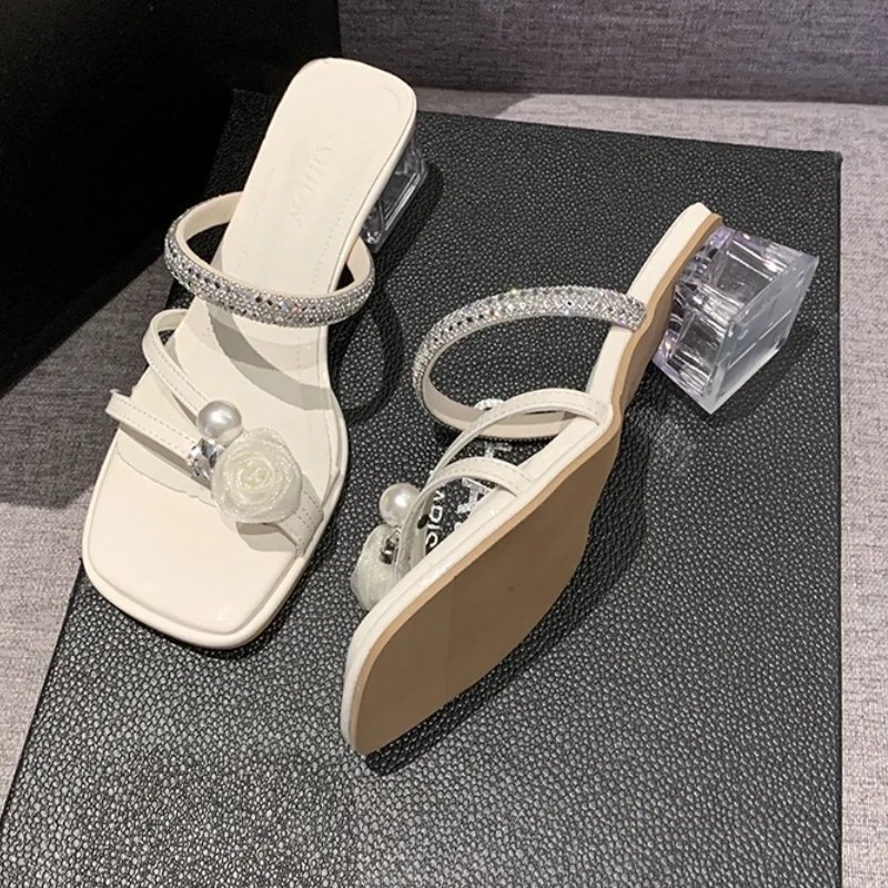 النمط الفرنسي كعب مكتنز حجر الراين النعال المرأة في الهواء الطلق الصيف الجنية جو النعال باردة النسخة الكورية المطاط وحيد