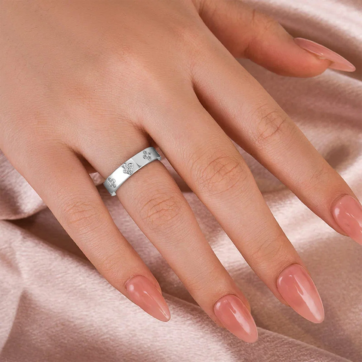 Großhandel 18K vergoldete 925 Sterling Silber Ringe für Frauen, vierblättriges Kleeblatt Moissanit minimalistischer Verlobungs- und Versprechensring – Detail 5