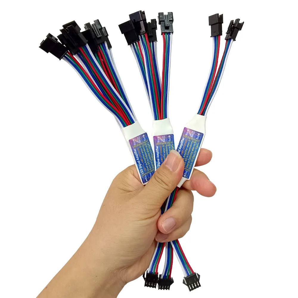 1 to 4/8 LED TTL Signal Amplifier Mini Repeater Switch Synchronous Control Running Water Light Strip Suitable for WS2815 2812