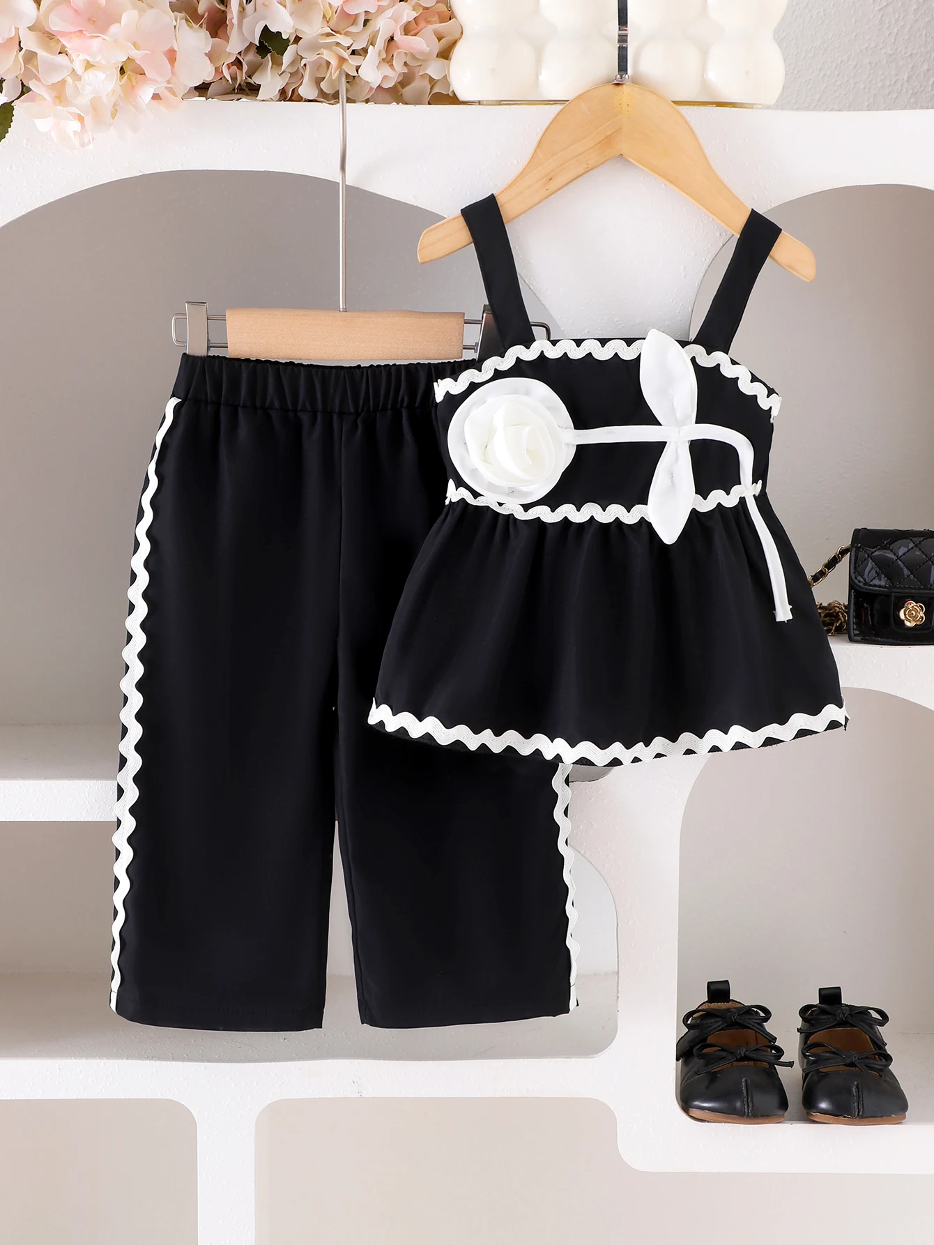 Summer Cross-Border New Girl Sweet and Cute 1-3 Years Old Black Suspender Top + Pant Set