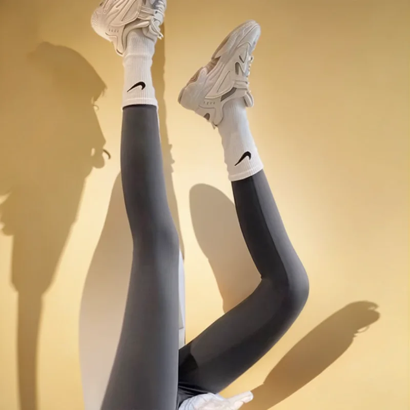 เลกกิ้งสำหรับผู้หญิง ผ้ายืด กระชับผิว ทรงนักเรียน สีนู้ด โชว์สะโพก ทรงจ็อกกิ้ง ปักลาย ทรงหลวม ทรงบูทคัท เก็บความร้อน ลายตาราง ผิวด้าน ทรงวีคัท ยกกระชับ