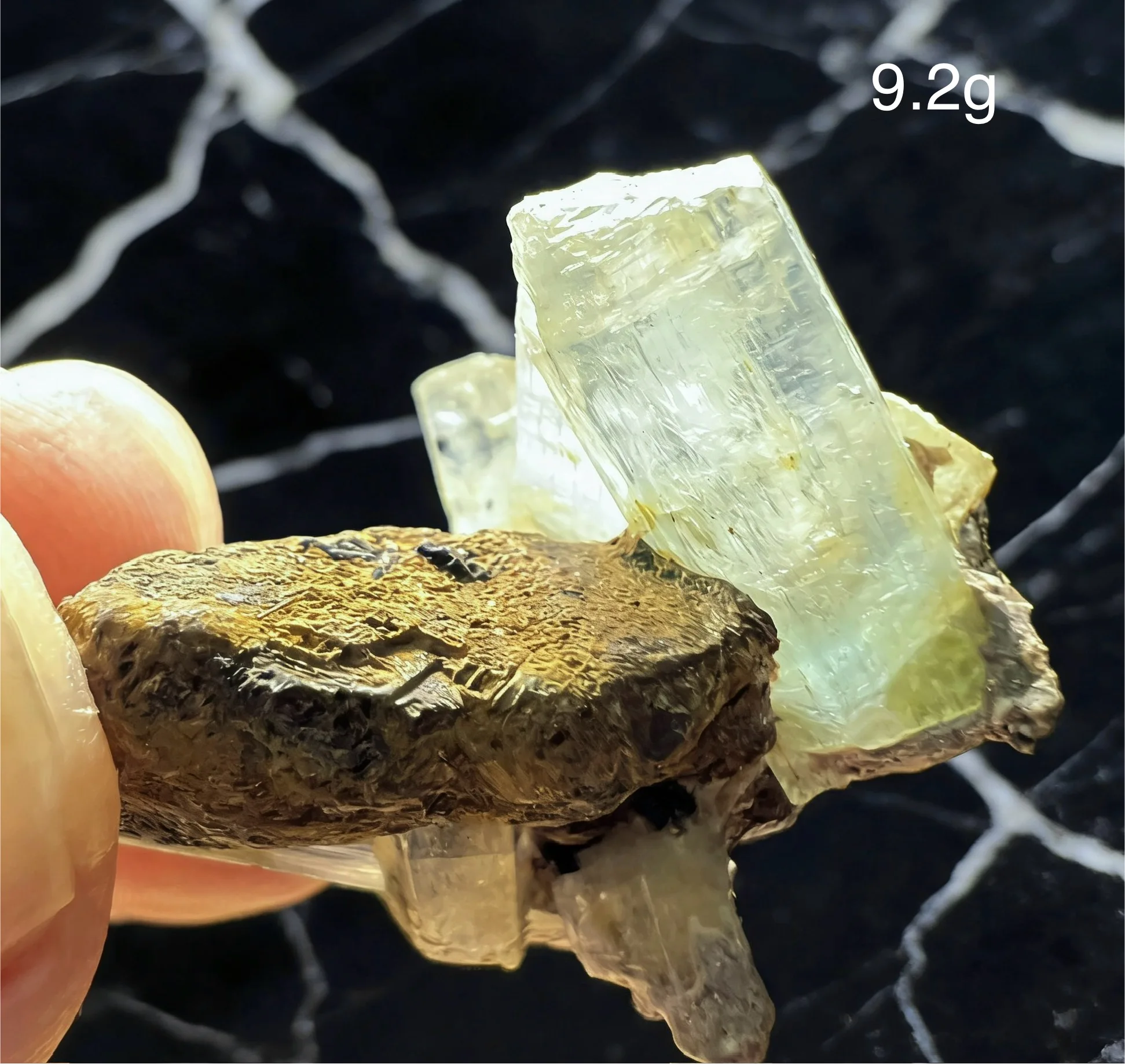 

Натуральный аквамарин хрусталь