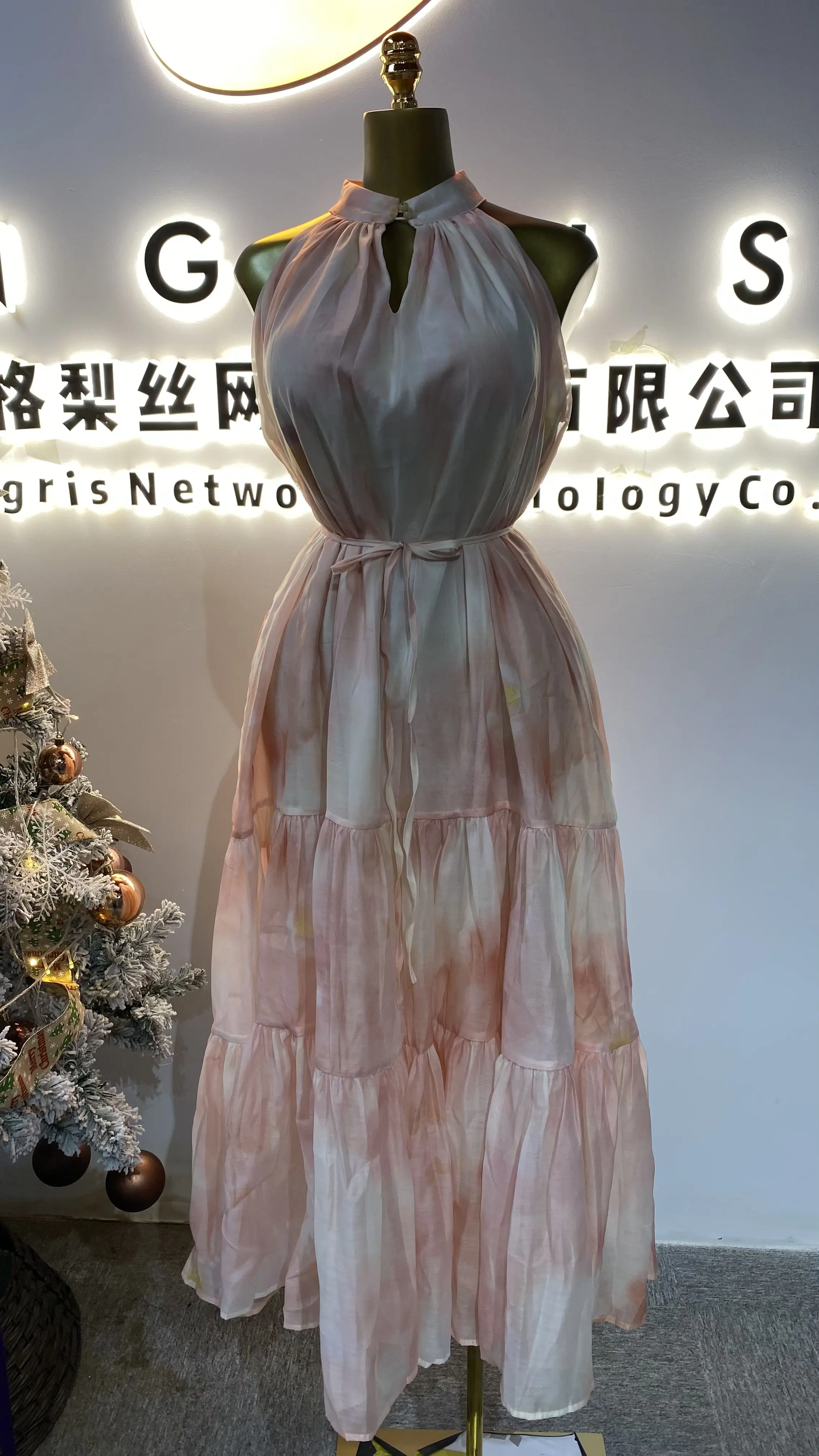 

2025 Summer New Chinese Printed Dress Backless Long Dress Holiday Big Hem Dress-GZMM376