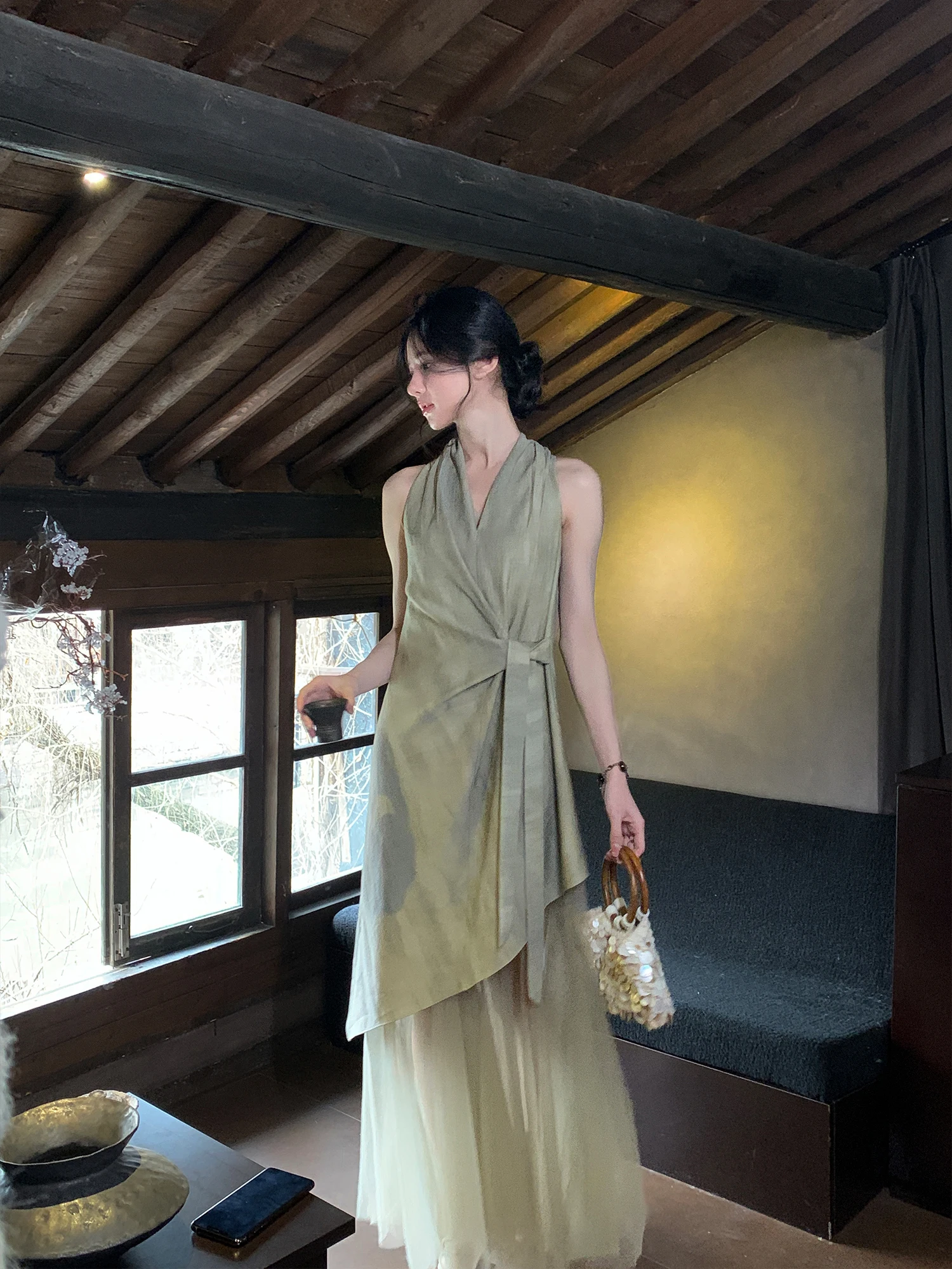 Elegant V-Neck Hang…