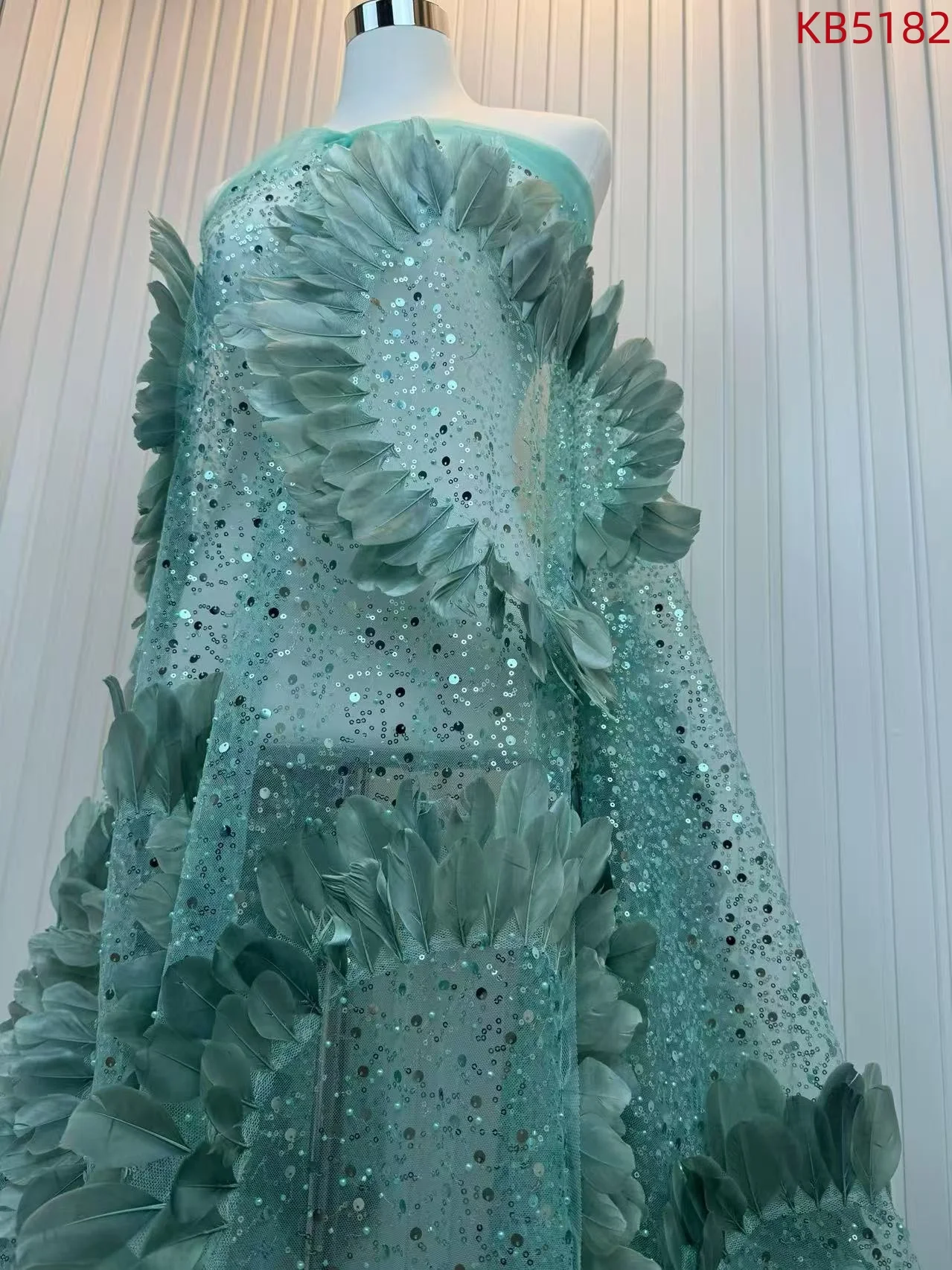 

Luxury African Lace Fabric 2025 High Quality Sequins Lace Fabrics Feather Beaded Fabric For Nigerian Wedding Dress Sewing KB5182