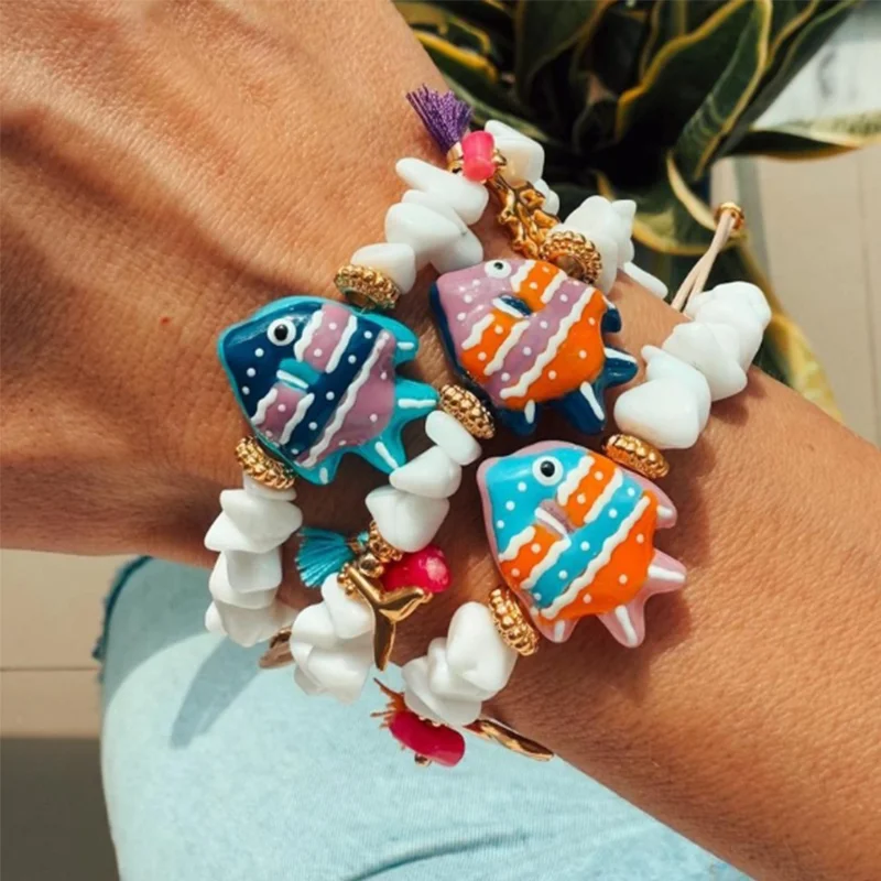 

HANGZHI Retro Ceramic Fish Shell Starfish Bracelet Cute Dopamine Elastic Beads Fashionable Women's Jewelry Everyday Accessories