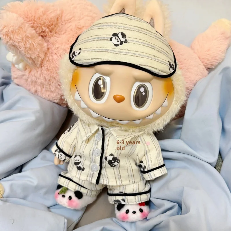 

Только одежда: одежда для кукол Labubu для первого, второго и третьего поколения, виниловая пижама для сидения и костюма 17 см с пандой