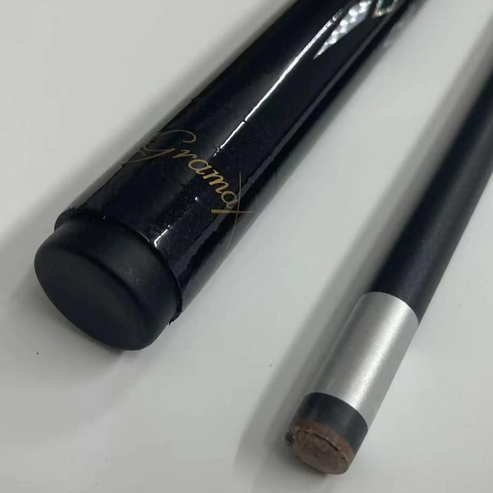 

Professional Snooker Cue Carbon Fiber Shaft 147cm 13mm Tip Two Section Pool Stick for Competition Training