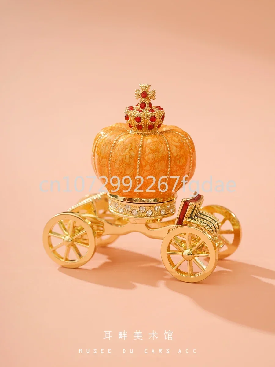 Royal Pumpkin Carriage Jewelry Box Small 2022 Red New Year Christmas Birthday Gift Retro Light Luxury Decoration