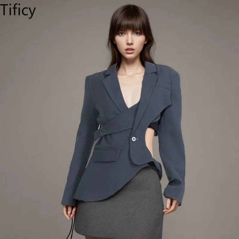 

TIFICY Asymmetric Design Fashion Blazer Women's Autumn New Suit Collar Long Sleeved Side Waist Hollow Solid Color Small Suit