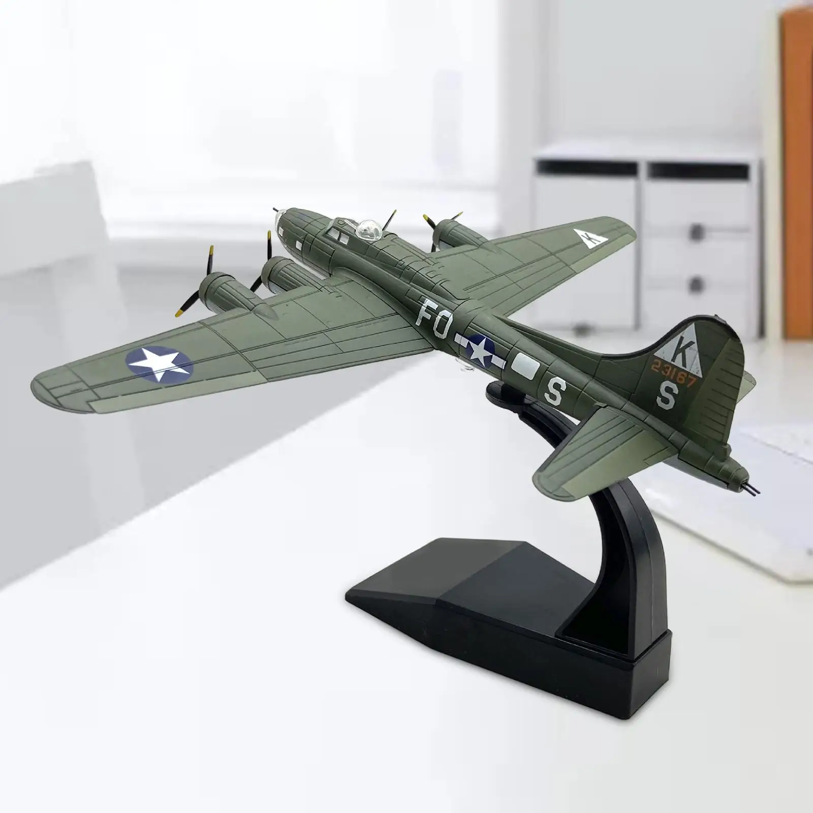 1: 144 Alloy US B 17 Aircraft Model with Display Stand Versatile Professional Durable Bombardment Aircraft Model Lifelike