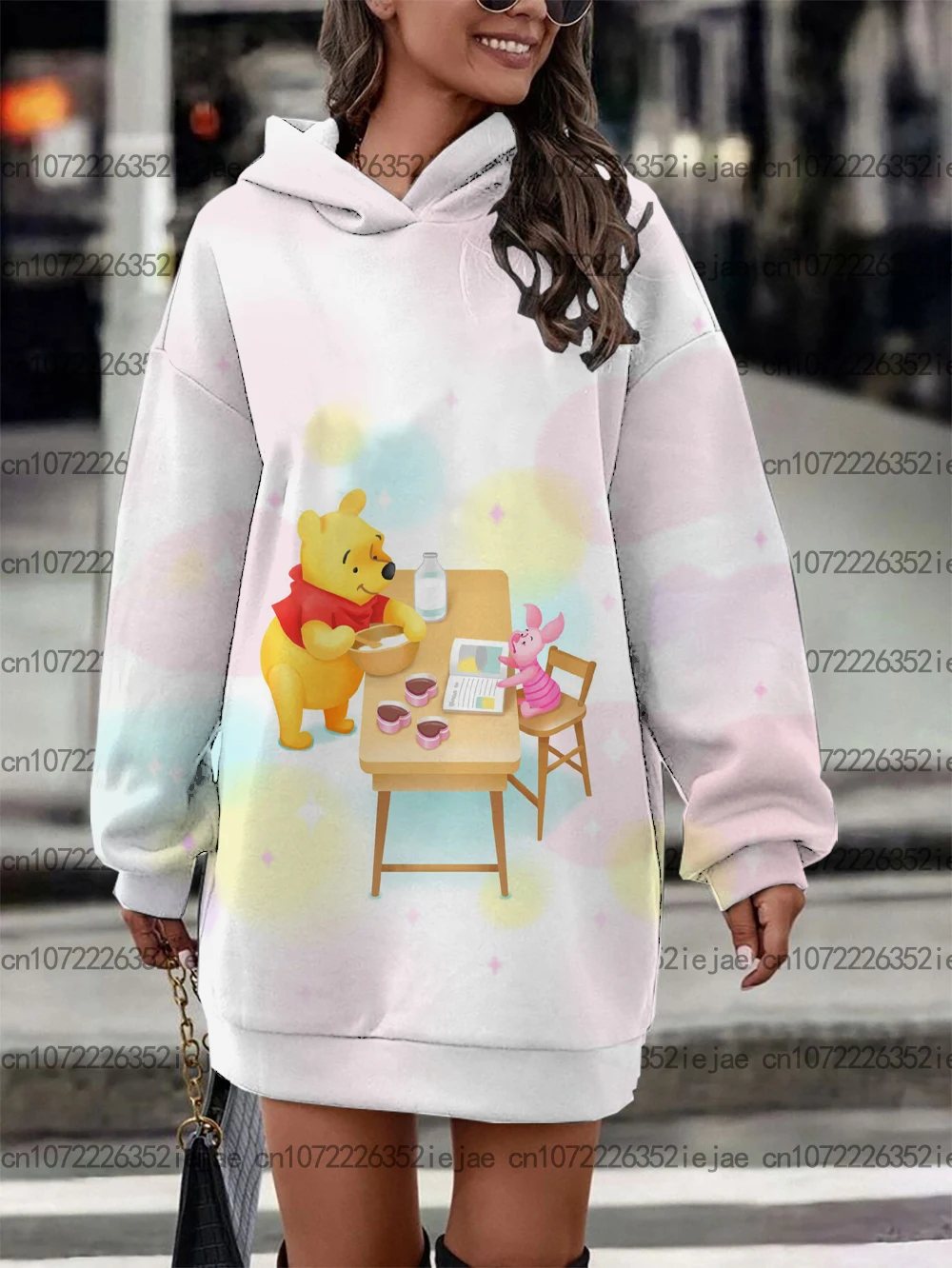Nueva tendencia de moda vestido suéter Winnie the Pooh estampado mujer Sudadera con capucha de manga larga invierno Disney vestido jersey cálido al aire libre