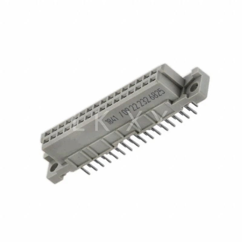 

1PCS/LOT 09222326825 CONN DIN RCPT 2.54MM 32POS