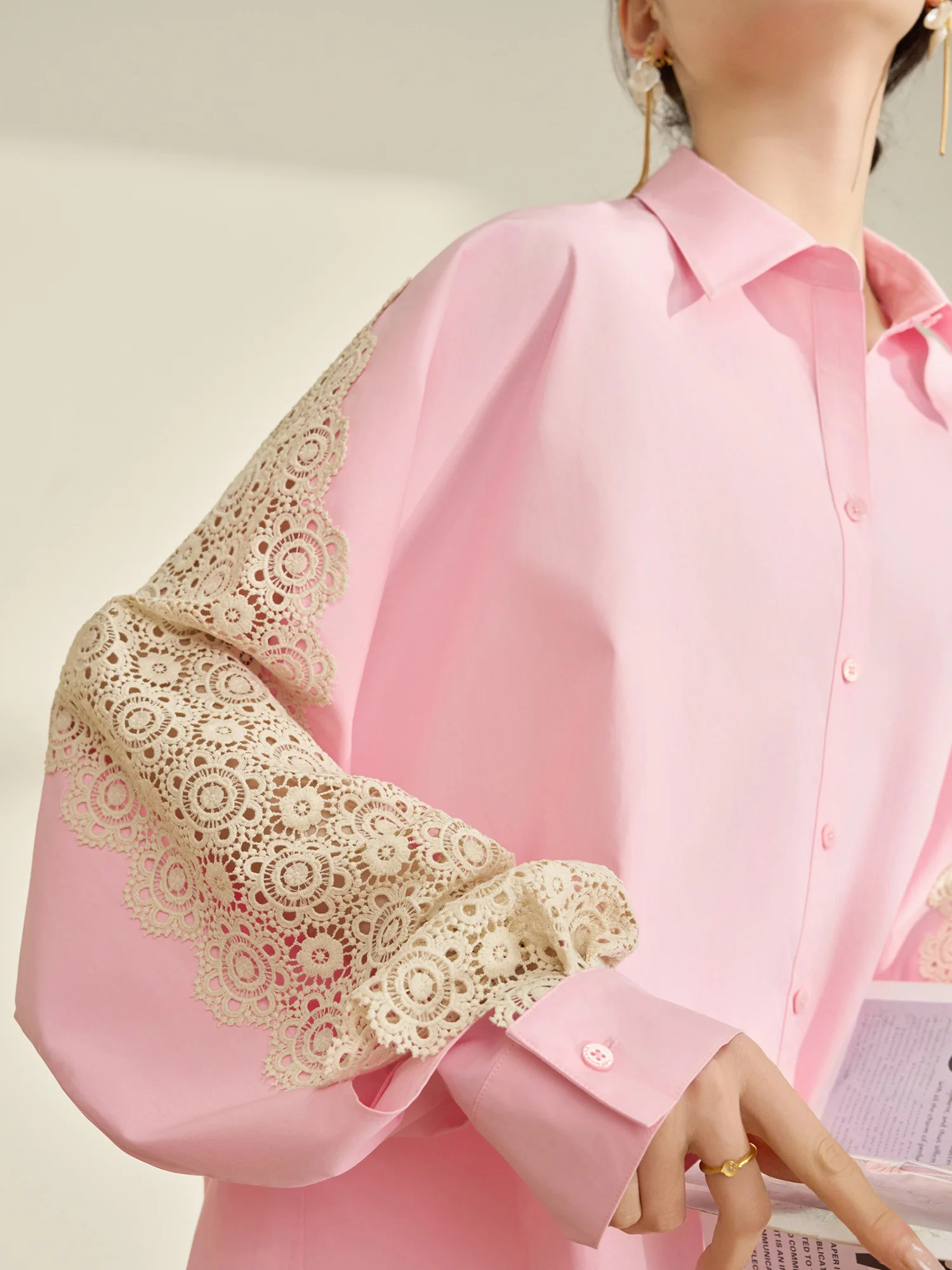 

Early Spring Women's Pink Embroidered Hollow out Long Sve irt Ele Top Splicing Design Breathable Polyester Blend