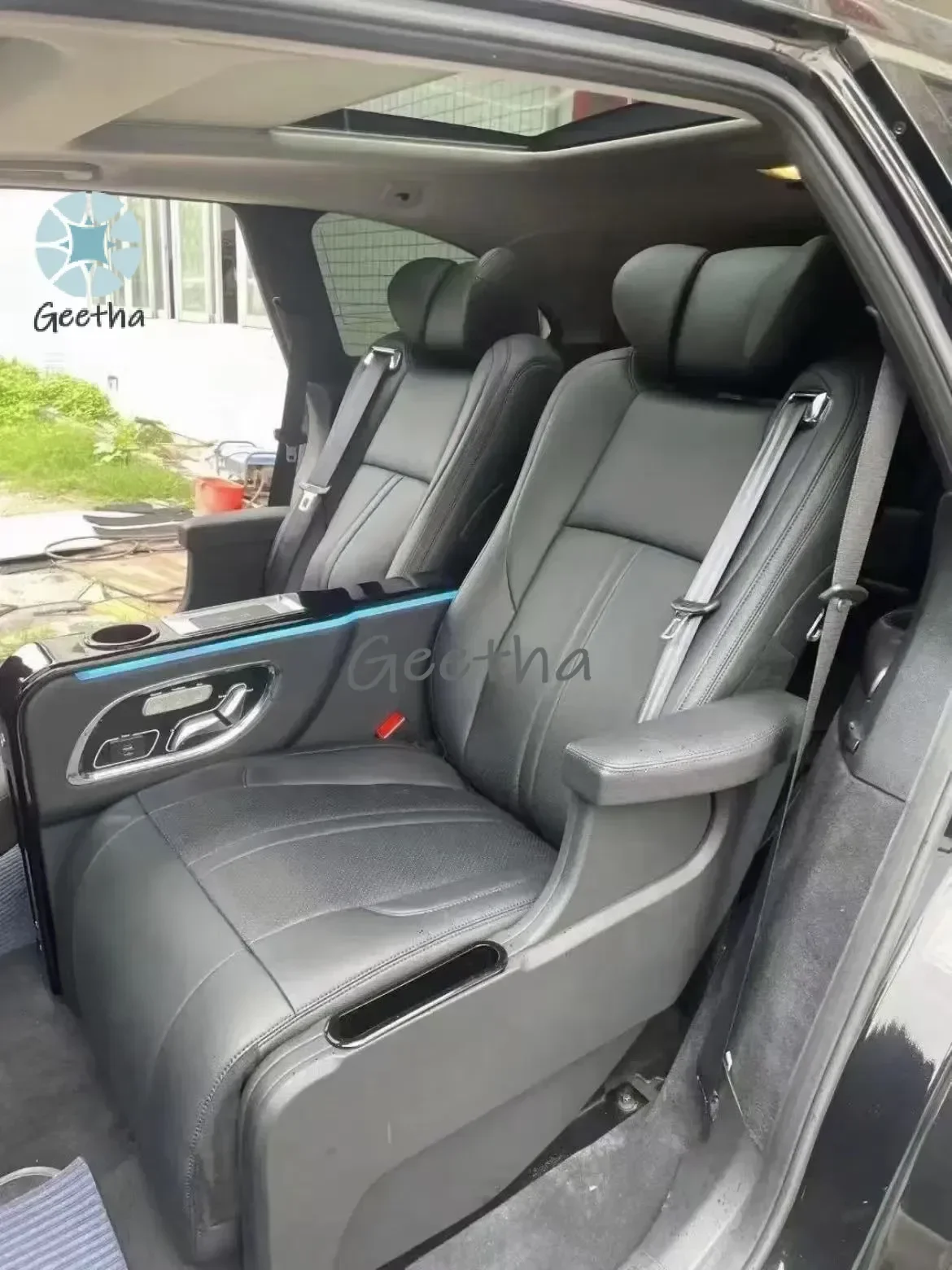 

Custom VIP Luxury Flat Electric Napa Leather Car Seat with Heating & Massage