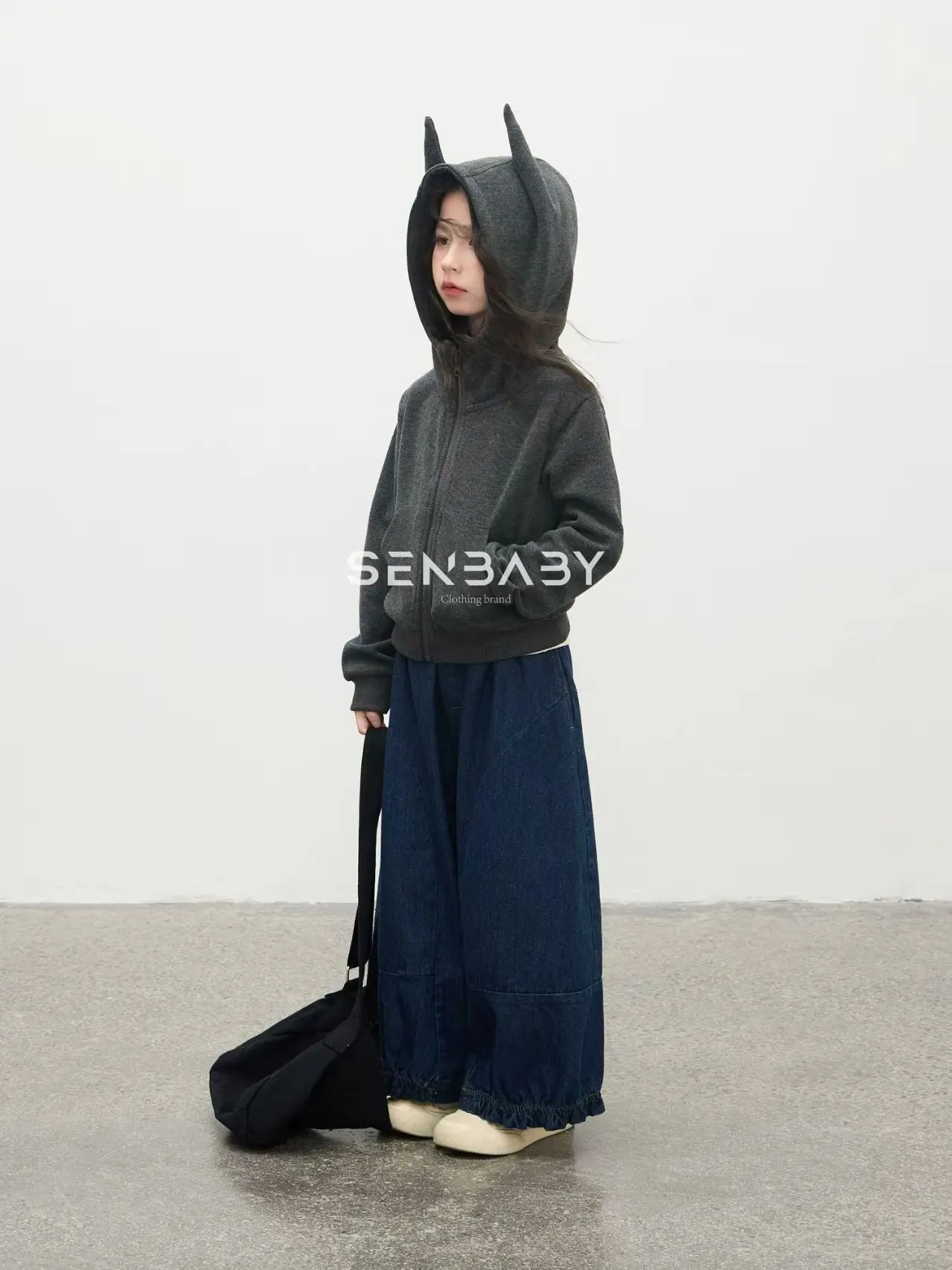 Girls' Personalized Jacket 2026 Autumn New Korean Version Trendy Children's Short Style Little Devil Ear Top Jacket 2