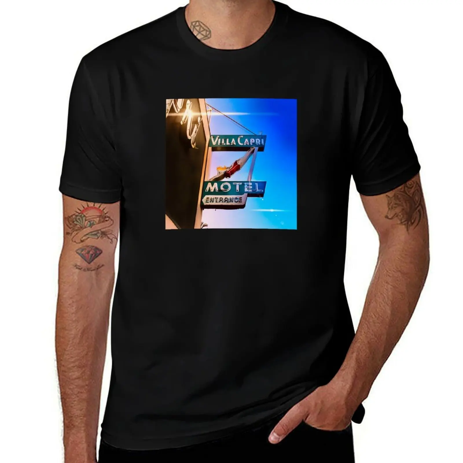 Motel Villa Capri T-Shirt Cool Feeling Summer Tee Shirt