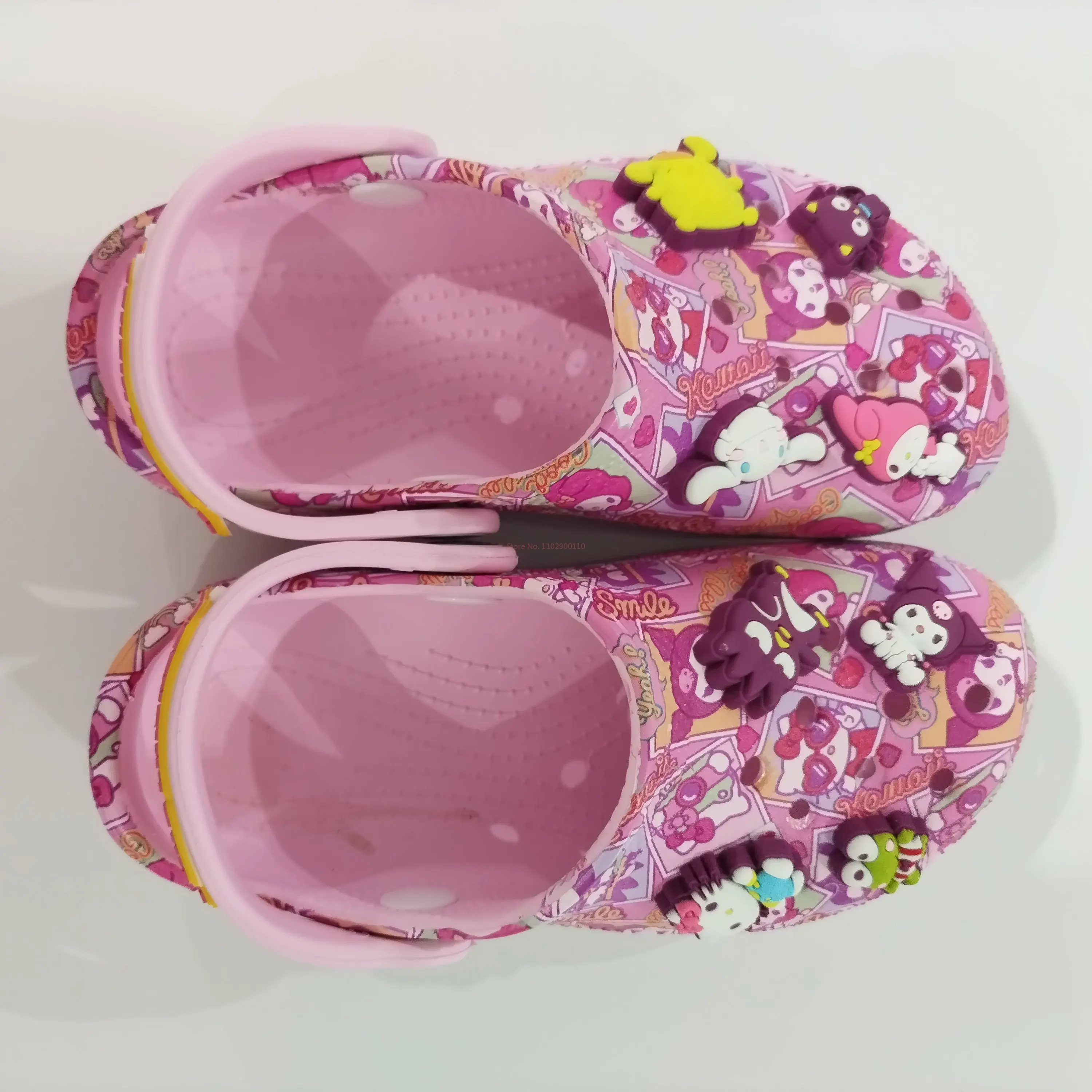 Sanrio Hellokitty Kuromi Pochacco Melody Sandal Anak-anak Kartun Anak Perempuan Musim Panas Baru Hadiah Sandal Wraptoe Bersol Lembut Antiselip