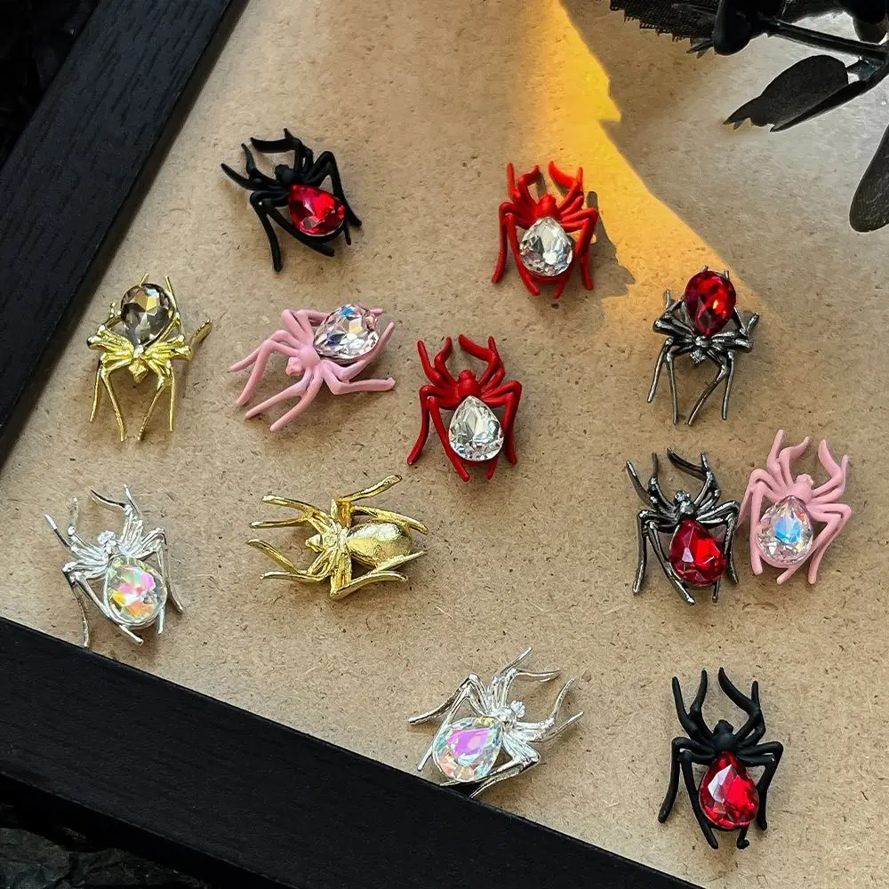 

5 Pcs 3D Spider Nail Art Rhinestones Colorful Luxury Alloy Spider Decoration Dark Retro Gothic Design Spider Nail Ornaments