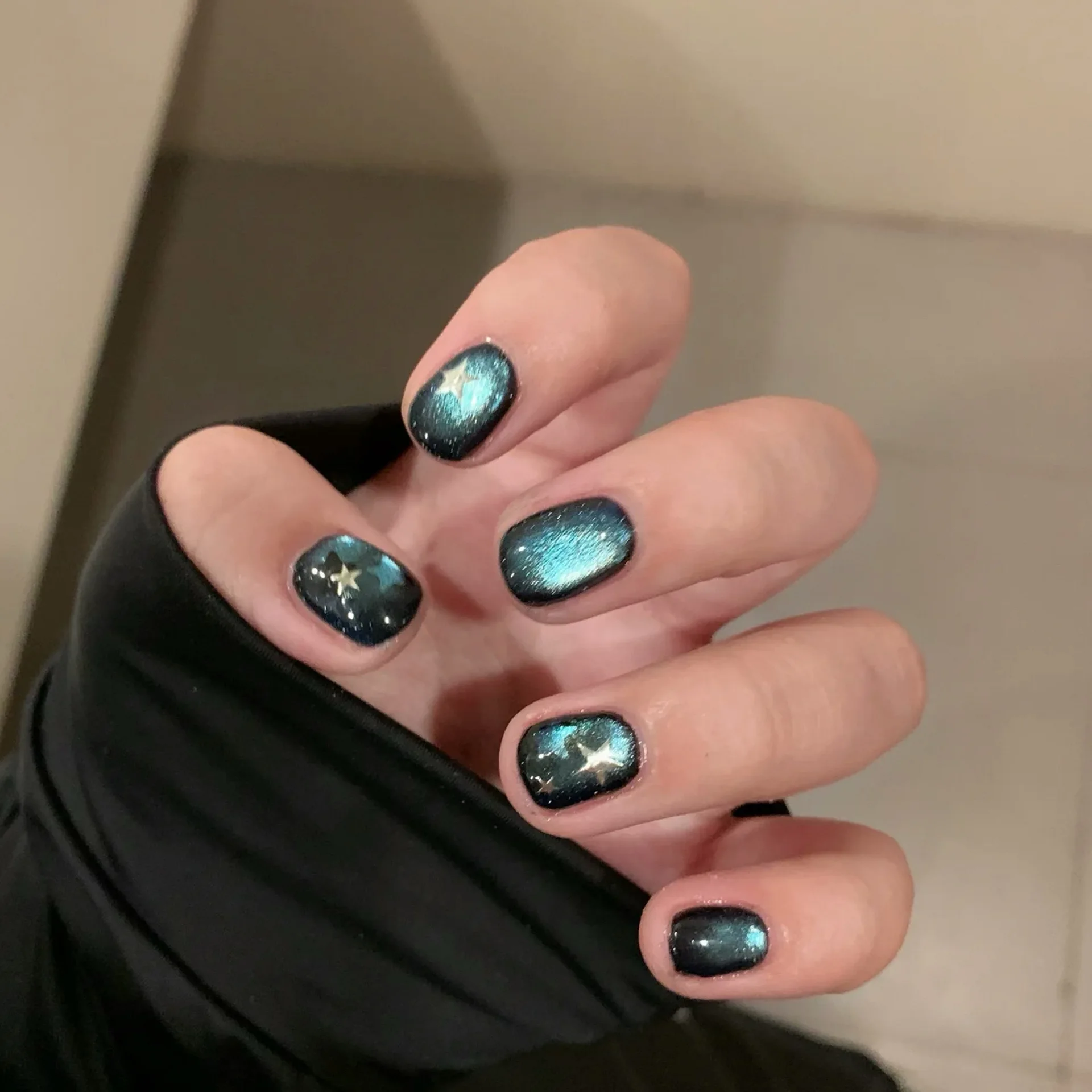 

10 шт., новые короткие круглые ногти ручной работы, блестящие синие кошачьи глаза, звезда, блестки, дизайн, накладные ногти, носимые советы по дизайну ногтей для девочек