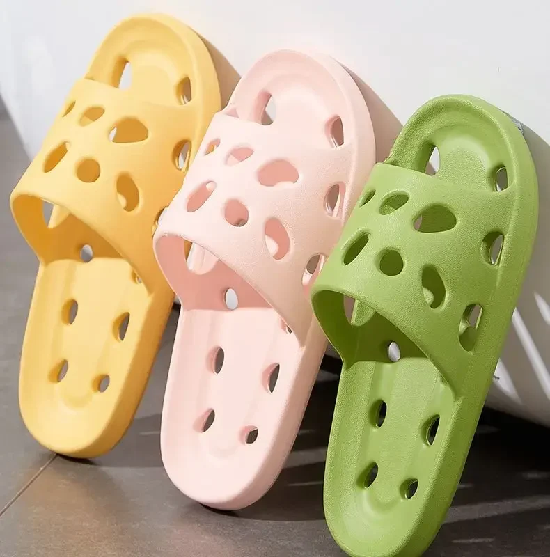 Pantuflas de baño para mujer, sandalias de verano con diseño de queso, zapatos de EVA para hombre, chanclas suaves antideslizantes, pantuflas de interior para parejas