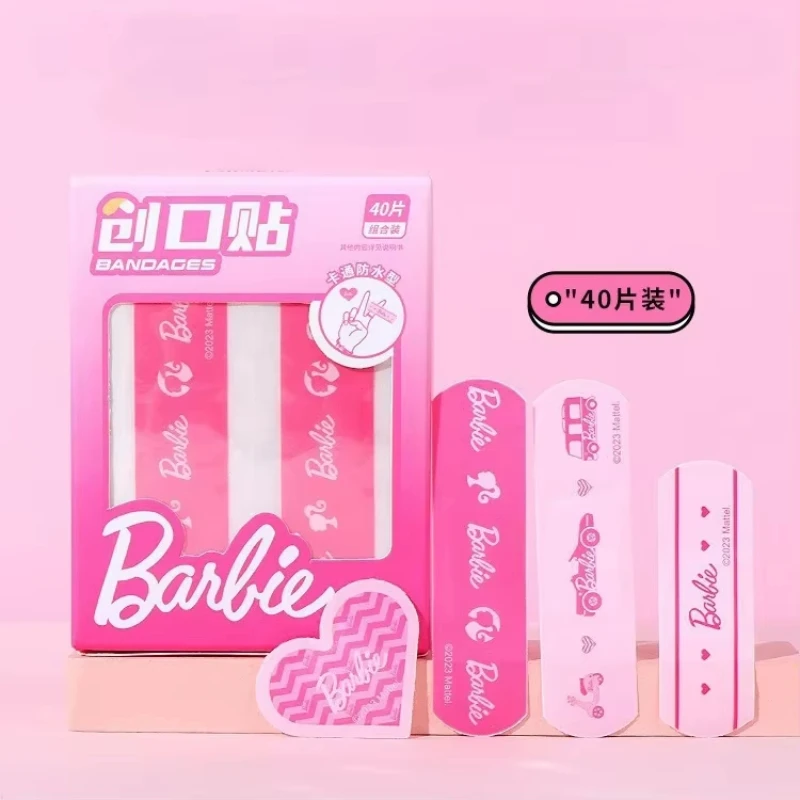 40 Stück Anime Miniso Barbie Pflaster Bandaids Wasserdichter selbstklebender Wundaufkleber Hello Kitty Bandagen Notfallset Mädchenaufkleber