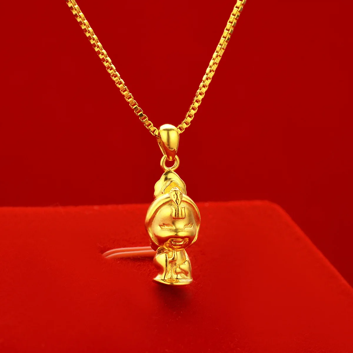 

Fashionable 24K Gold Sand Buddha Pendant - Non-Tarnish Necklace for Men & Women, Stunning Gift for Loved Ones