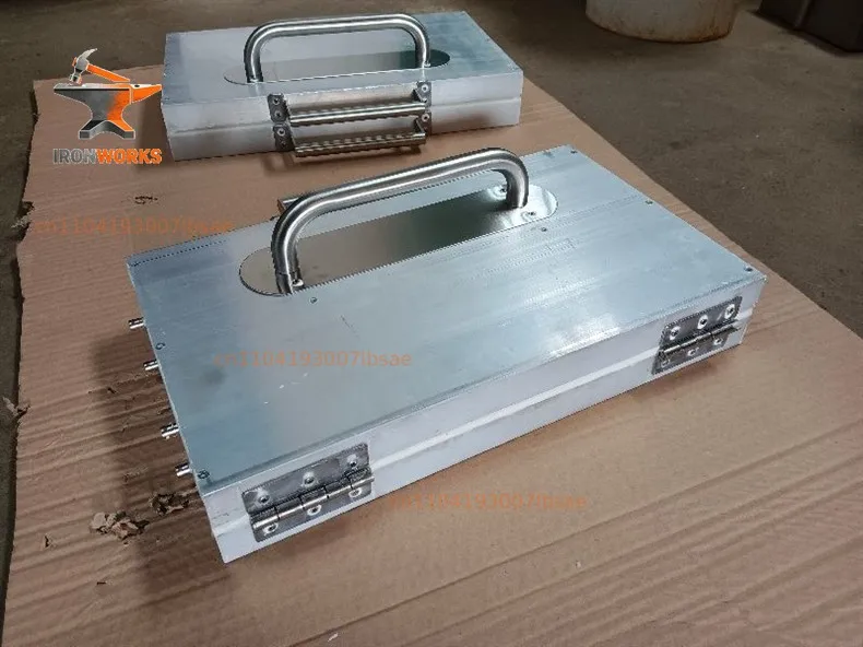 Aluminum alloy water-cooled heat dissipation hand-pressed nest base machine, suitable for medium bees and Italian bees