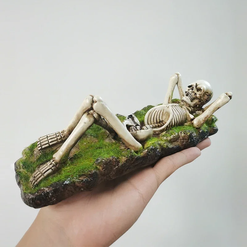 Creative Lying Position Skeleton Incense Holder Resin Skull Incense Burner for Cone Sticks Zen Meditation Desk Room Decoration