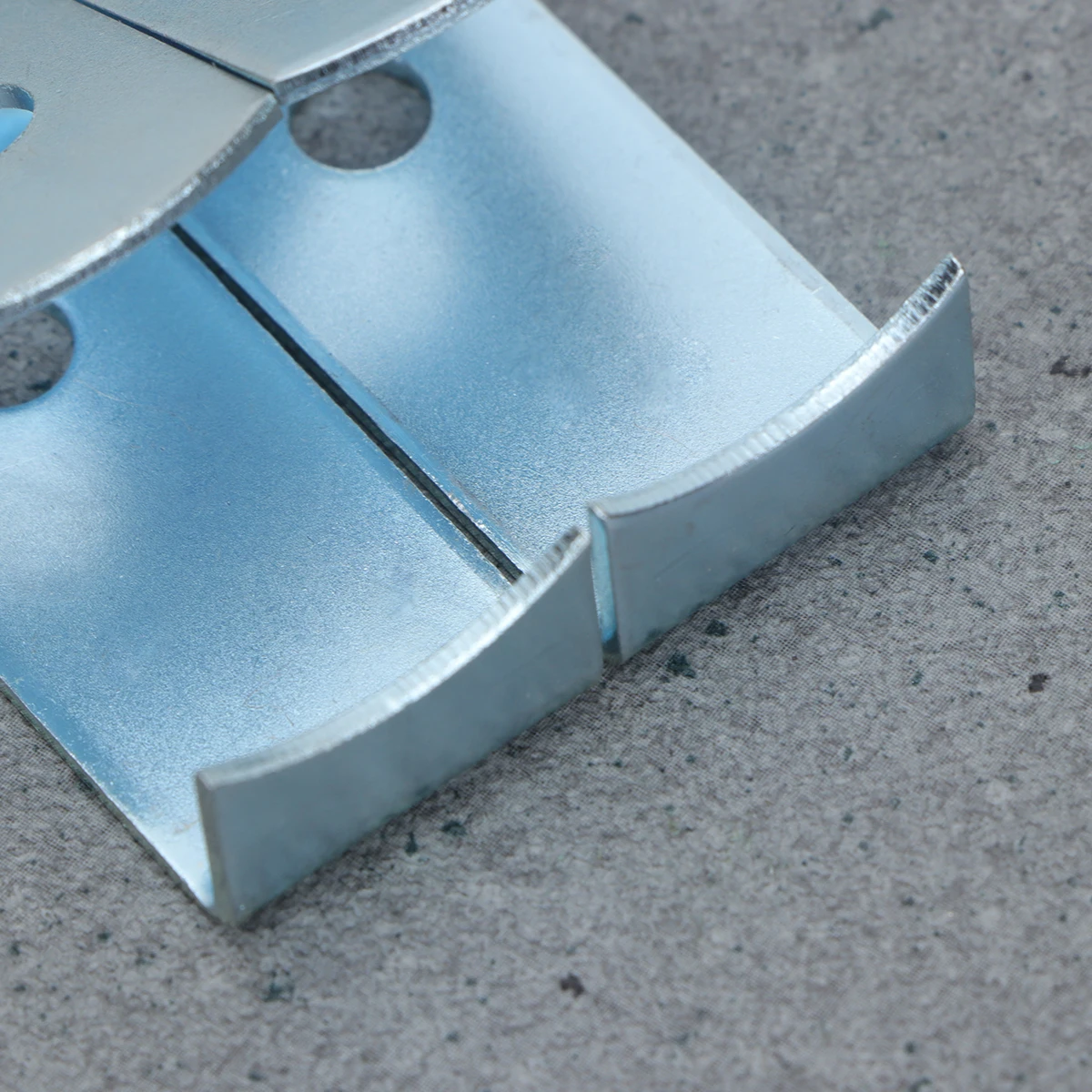 Рисунок 5 - крючок для цветочного горшка