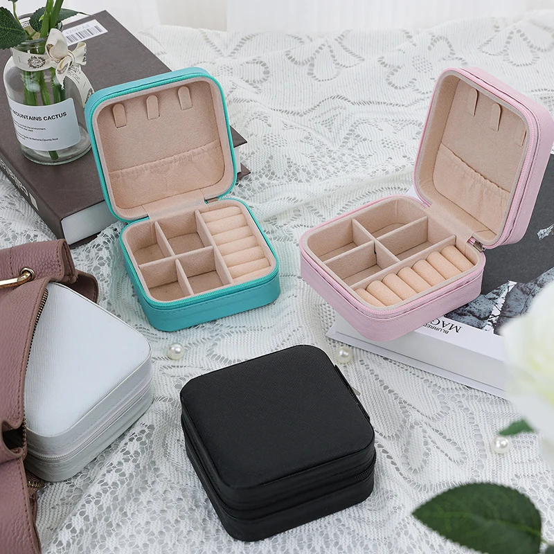 Portable Mini Jewelry Storage Box Travel Organizer Jewelry Case Leather Storage Earrings Necklace Ring Jewelry Organizer Display