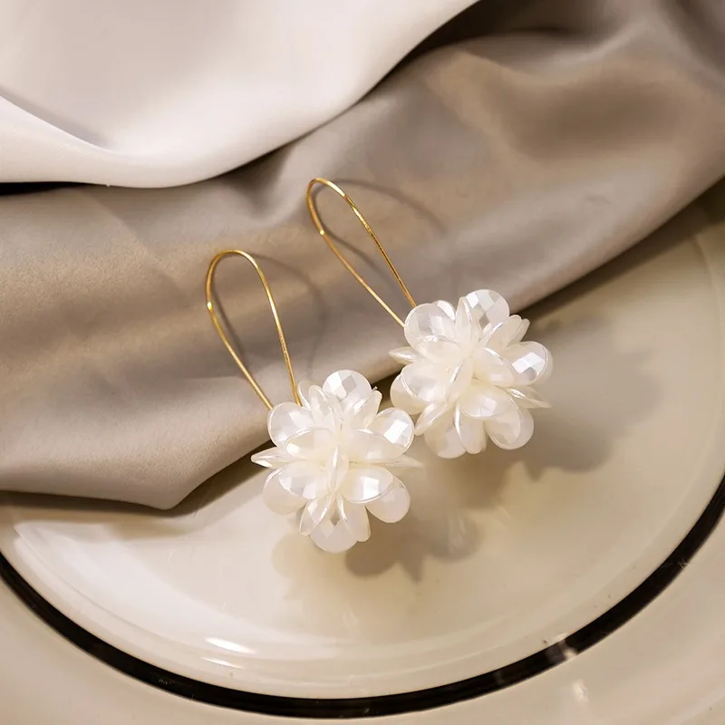 Summer Long Flower Earrings Hand-made Pearl Beaded Korean Fashion Shiny Earrings Sweet Jewelry